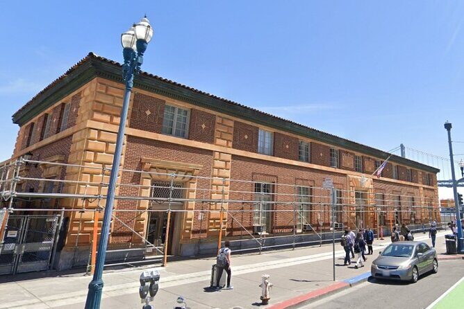 Self-Guided Scavenger Hunt: San Francisco Art & Architecture - Exploring San Francisco Through a Self-Guided Lens