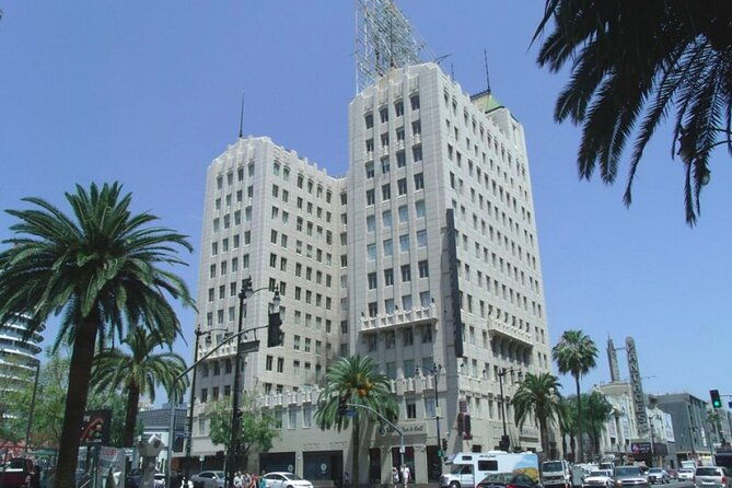 self-guided-scavenger-hunt-tinseltowns-biggest-stars