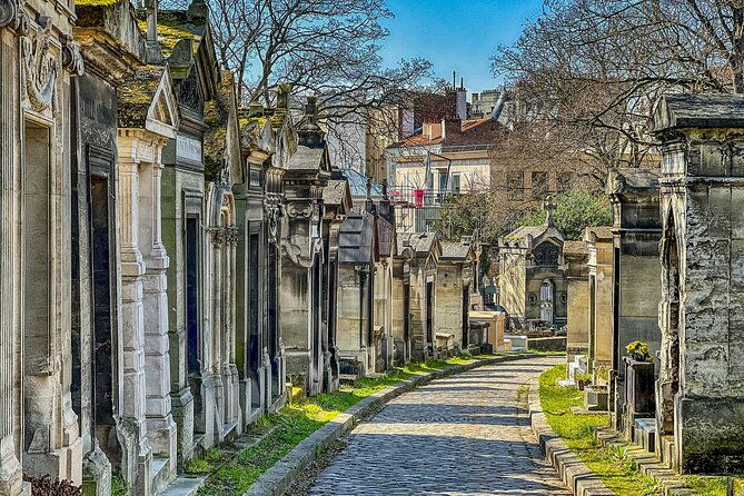 self-guided-tour-of-celebrity-graves-at-pere-lachaise-cemetery