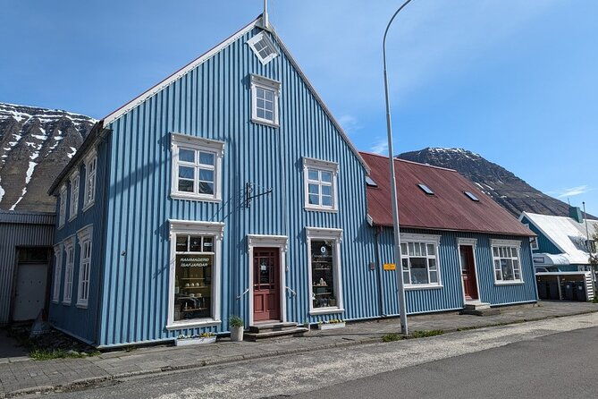 self-guided-tour-of-isafjordur-art-history-and-architecture