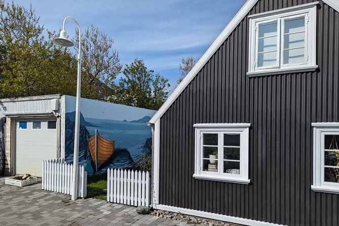 self-guided-tour-of-isafjordur-art-history-and-architecture