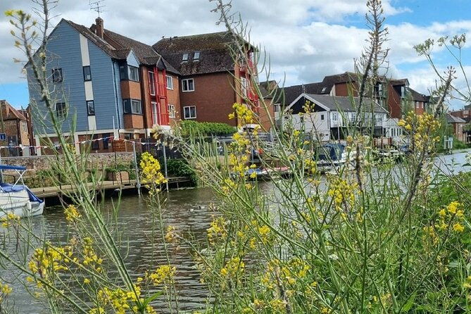 self-guided-walk-from-tewkesbury-abbey-to-victoria-gardens