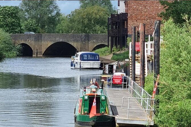 self-guided-walk-from-tewkesbury-abbey-to-victoria-gardens