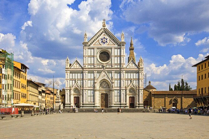 self-guided-walking-tour-in-historical-area-of-florence