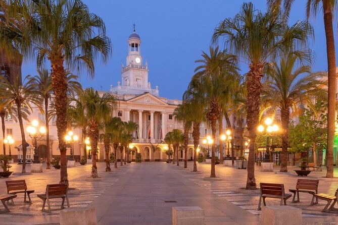 self-guided-walking-tour-of-charming-cadiz