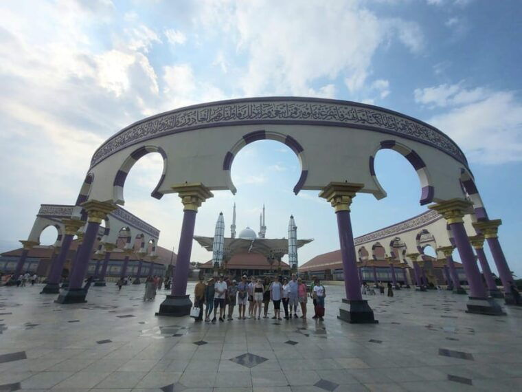 semarang-city-tour-for-cruise-passengers