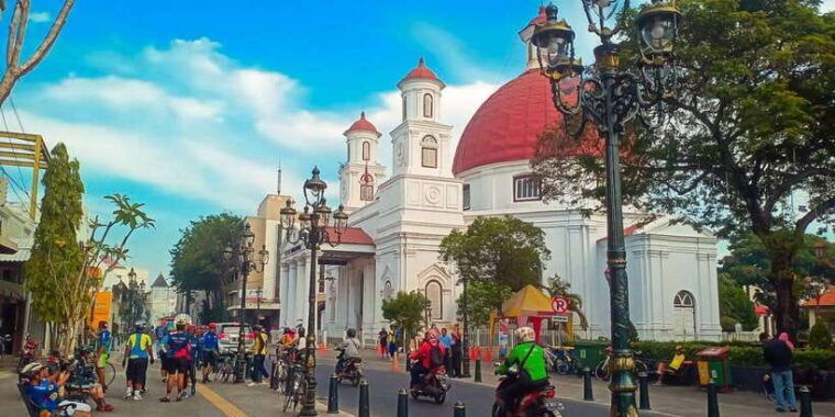 semarang-lawangsewu-sampookong-old-town-sightseeing