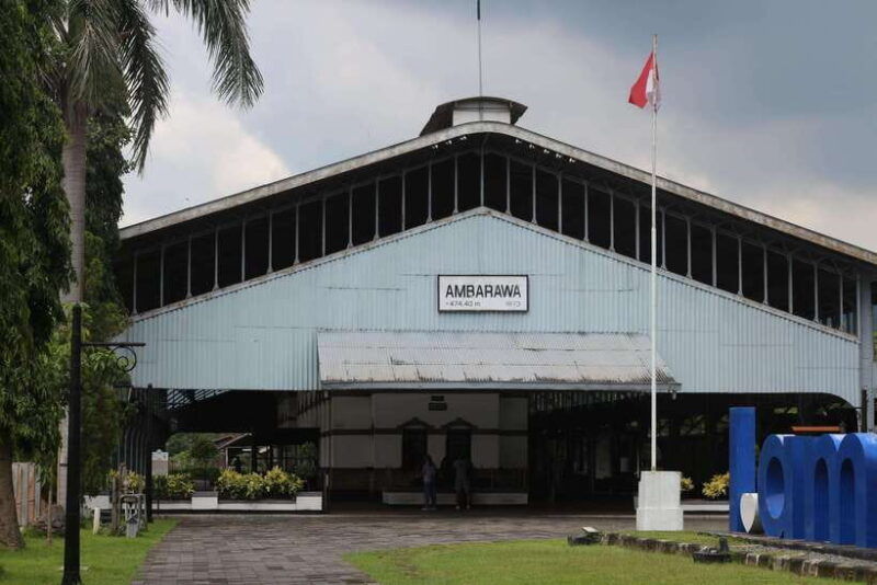 semarang-tours-gedongsongo-temple-train-museum-ambarawa