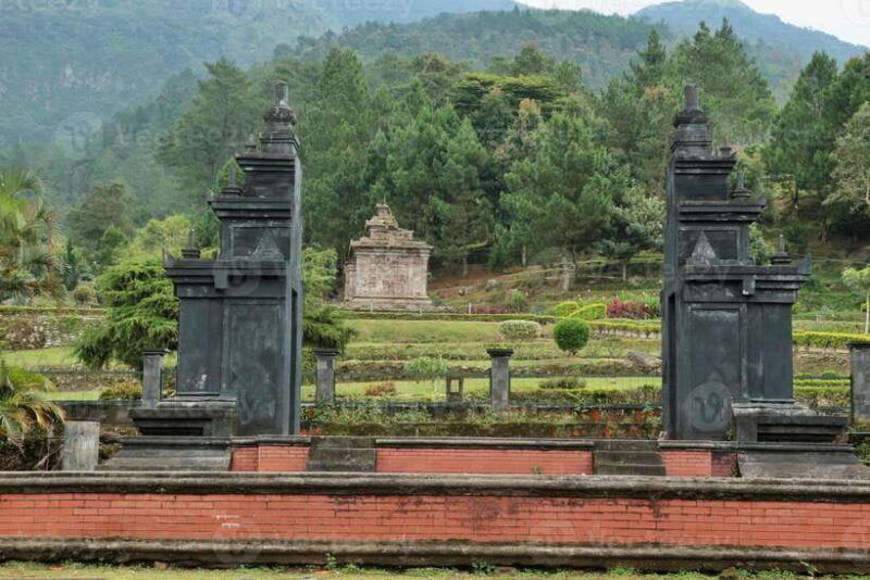 semarang-tours-gedongsongo-temple-train-museum-ambarawa