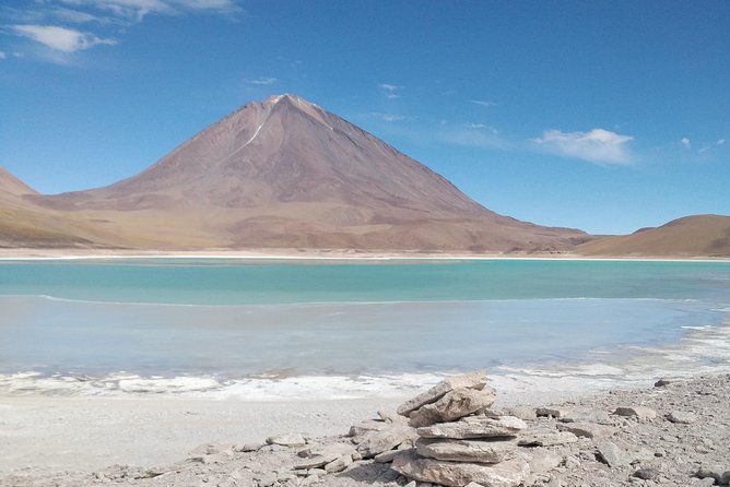 semi-private-3-day-uyuni-salt-flats-and-colored-lagoons-w-private-hotel