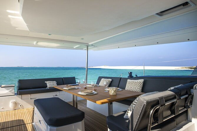 semi-private-cruise-on-lux-catamaran-meal-drinks-transport-2