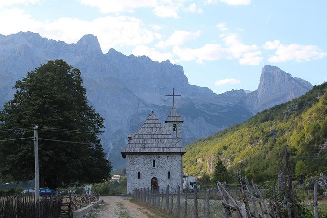 semi-private-hiking-tour-theth-valbona-koman-lake-in-3-days