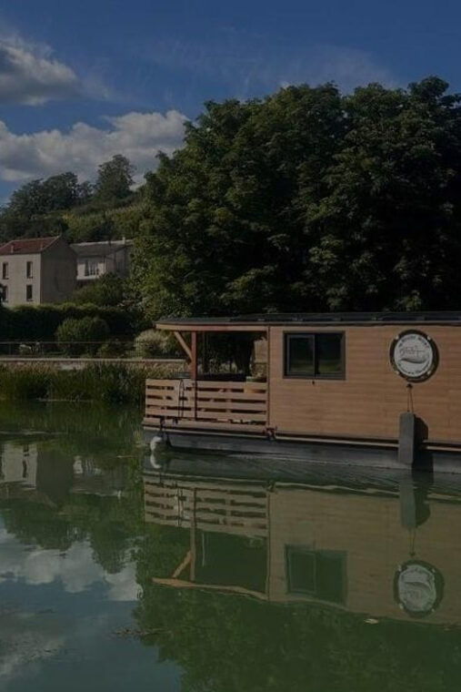 semi-private-solar-boat-cruise-in-champagne