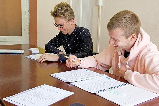 semi-private-spanish-course-at-ailola-quito