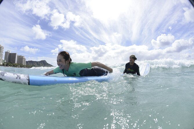 semi-private-surf-lesson-for-2-or-3-people-on-waikiki-beach-2