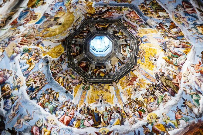 semi-private-tour-guided-tour-of-the-cathedral-and-entrance-to-the-dome