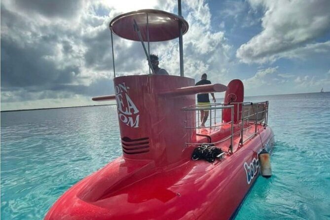 semi-submarine-boat-experience-to-klein-bonaire
