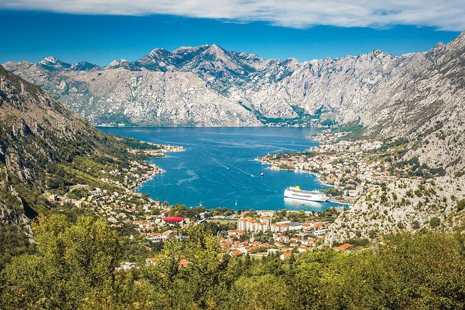 semi-submarine-kotor-bay-panorama-underwater-experience