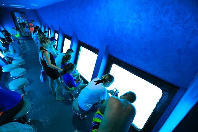 Semi Submarine Snorkeling & Fly Parasailing Adrenaline-Hurghada - FAQ