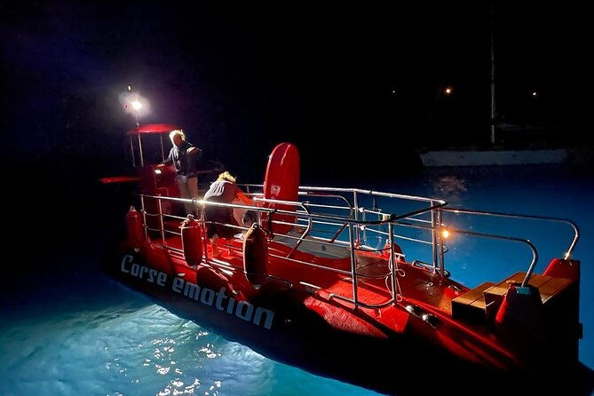 semi-submarine-visit-to-the-seabed-of-porto-bay