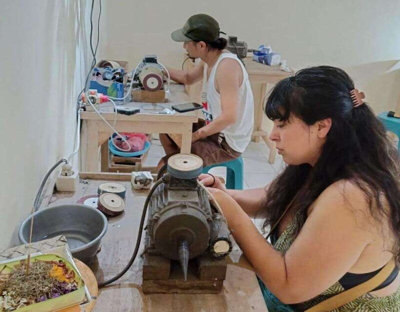 seminyak-bali-make-your-own-silver-jewelry-class