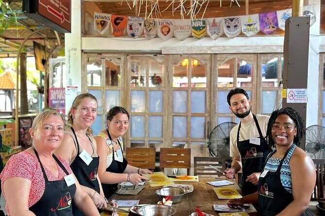 Seminyak Balinese Cooking Class & Market Tour with Free Pick Up - The Experience in Detail