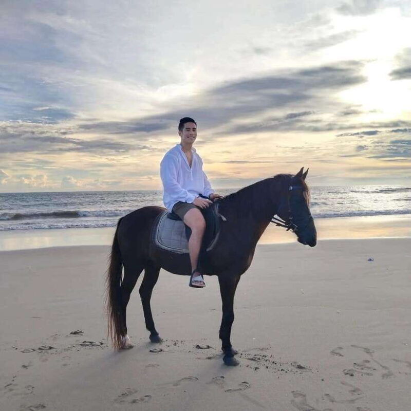 seminyak-beach-horse-riding-experience