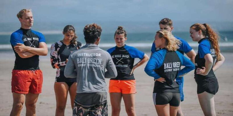 seminyak-surf-lesson-for-all-levels-small-groups-private