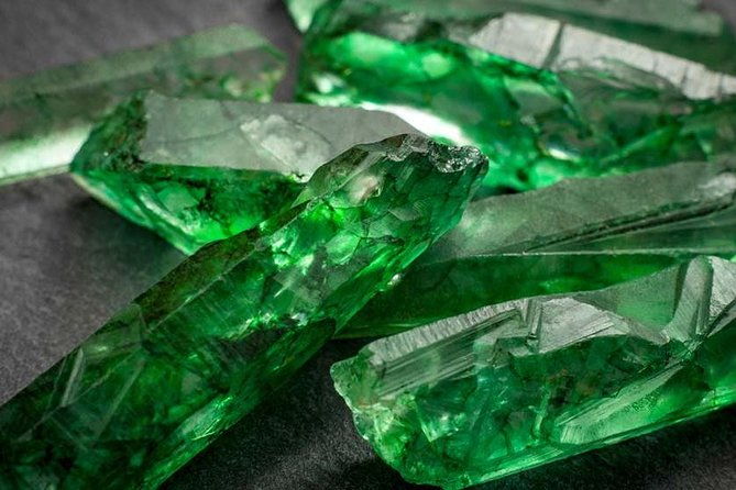 semiprecious-gemstones-shopping-tour-with-hotel-pickup-and-drop-off