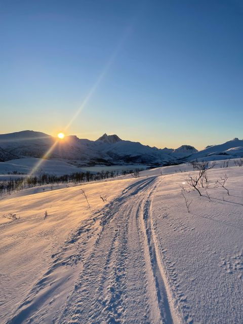 senja-island-winter-light-package-deal-1-day-and-1-night