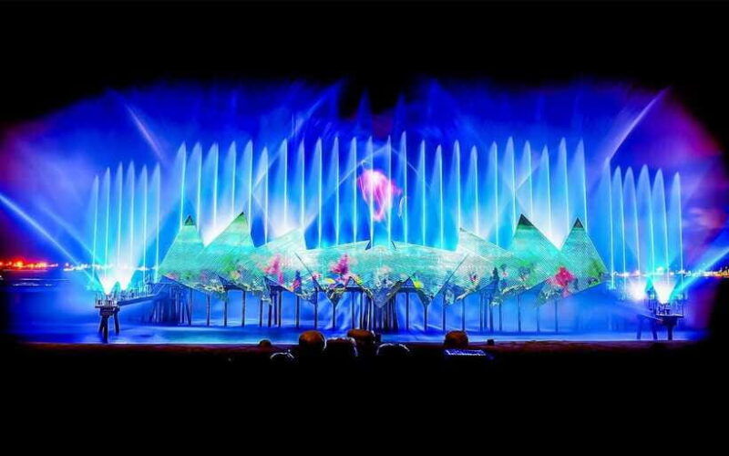 sentosa-wings-of-time-show-with-fireworks