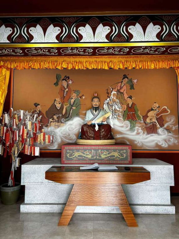 seogwipothe-southern-city-of-jeju-art-museum-walking-tour