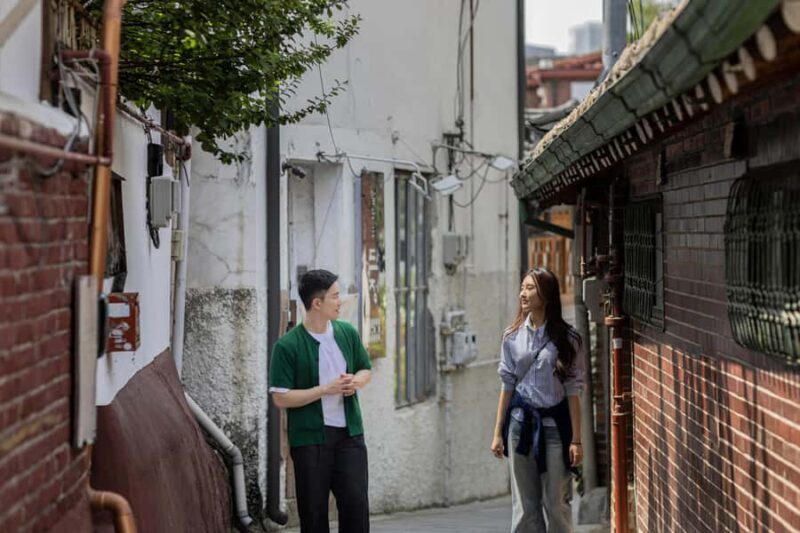 Seoul: 120-Min Gwanghwamun Tour to Understand Local Society - Discover Seoul’s Real Soul: A 120-Minute Gwanghwamun Tour to Understand Local Society