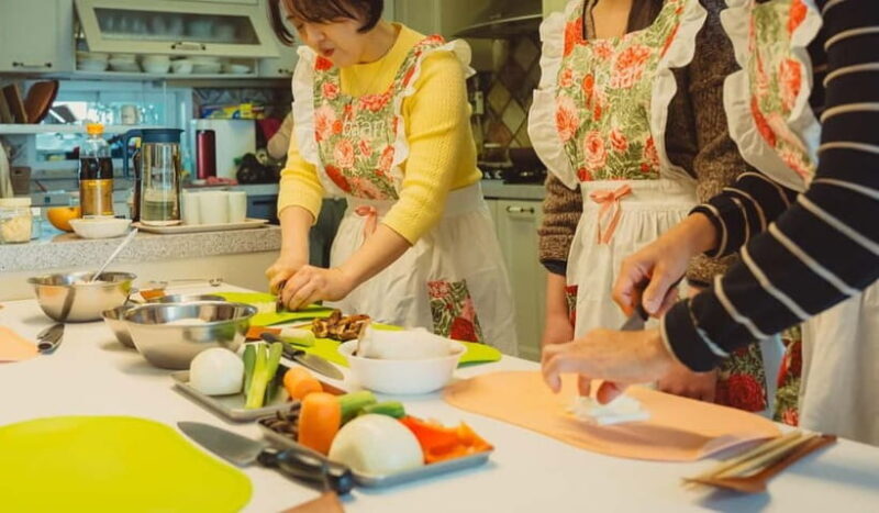 Seoul: Authentic Korean Cooking Class and Market Tour - The Itinerary Breakdown