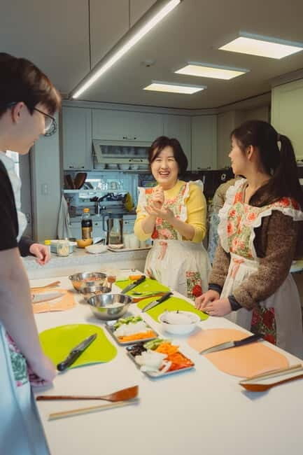 Seoul: Authentic Korean Cooking Class and Market Tour - Practical Tips for Booking