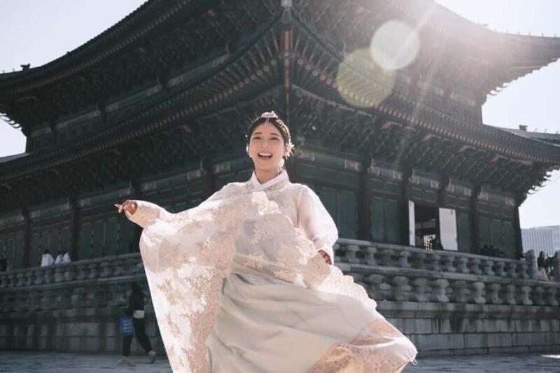 Seoul: Cinematic Hanbok Experience with Photos - What Do Reviewers Say?