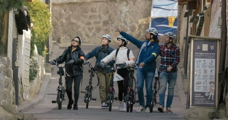 seoul-city-highlights-morning-ebike-tour