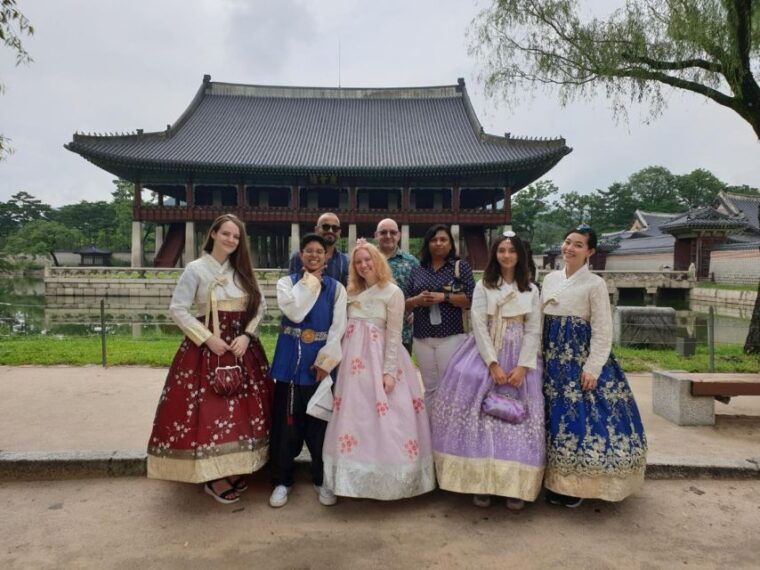 seoul-city-hightlights-palace-tour-and-optional-hanbok