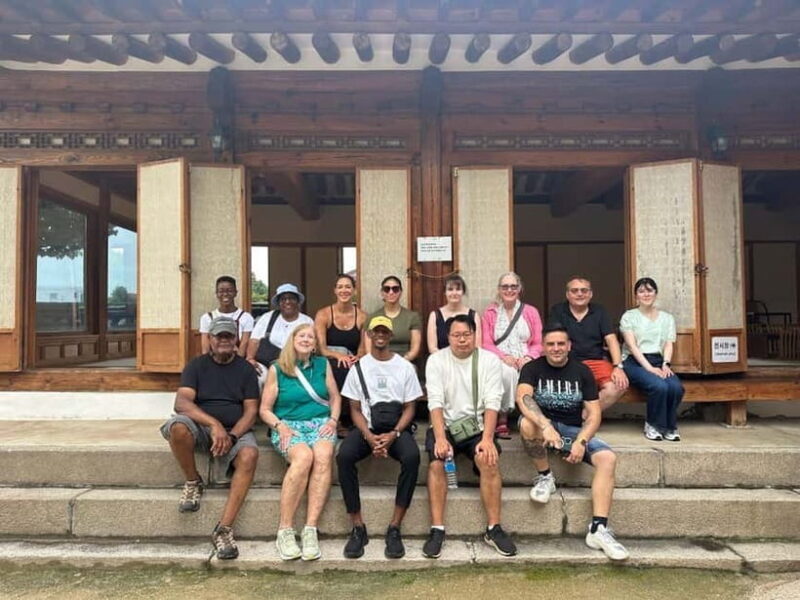 Seoul City Tour: Gyeongbok Palace, N Tower & Local Market - Key Points