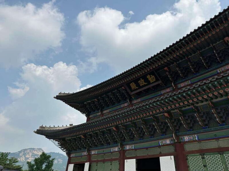 Seoul City Tour: Gyeongbok Palace, N Tower & Local Market - Who Should Take This Tour?