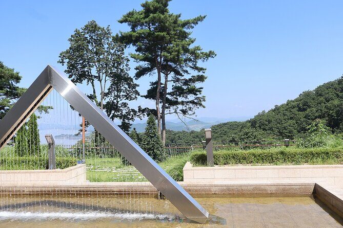 Seoul : Closest Starbucks to DMZ + Hidden Hanok Village Day Tour - Who Should Consider This Tour?