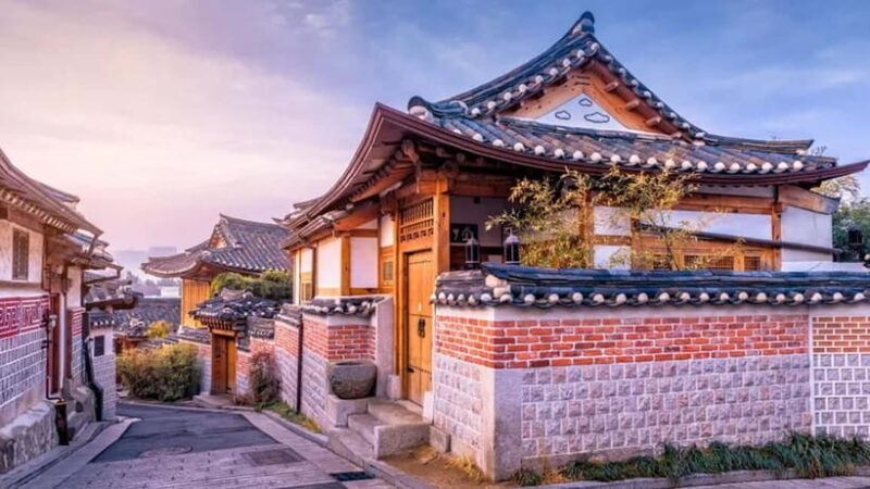 Seoul: Dance, Create & Dive In: "K POP Demon Hunters" Tour - An In-Depth Look at the Experience