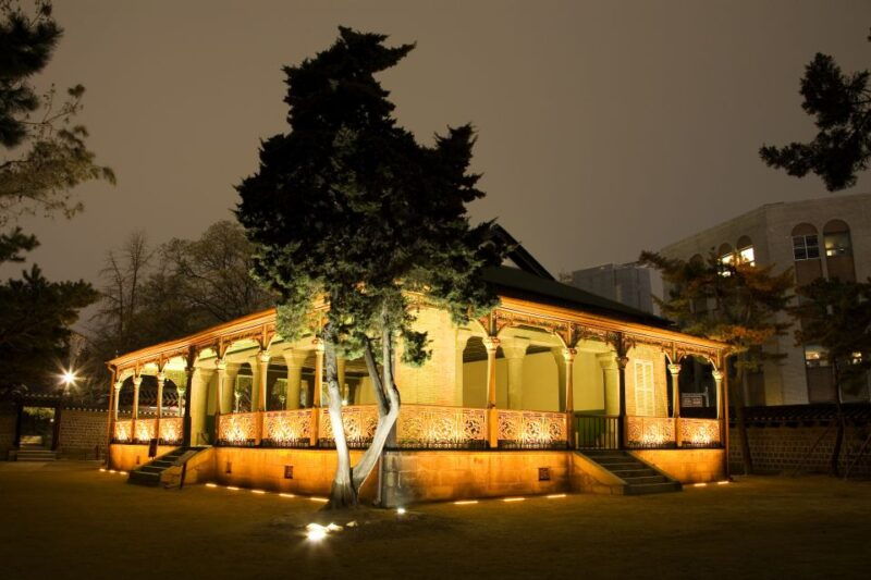 seoul-deoksugung-palace-half-day-walking-tour