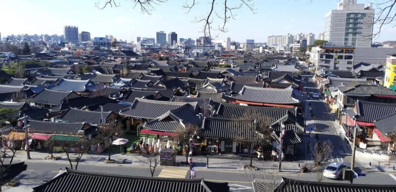 Seoul: Donghaksa Cherry Blossom and Jeonju Hanok Day Tour - Key Points