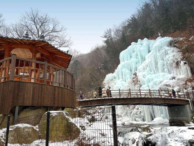 seoul-elysian-ski-eobi-ice-valley-nami