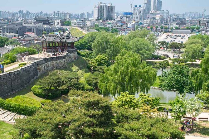 Seoul Gimpo Airport (GMP) Transfer to Seoul/Suwon/Seongnam/Yongin - Who Should Consider This Service?