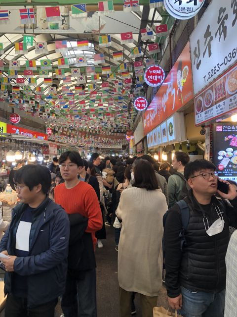 seoul-guided-foodie-walking-tour-with-tastings