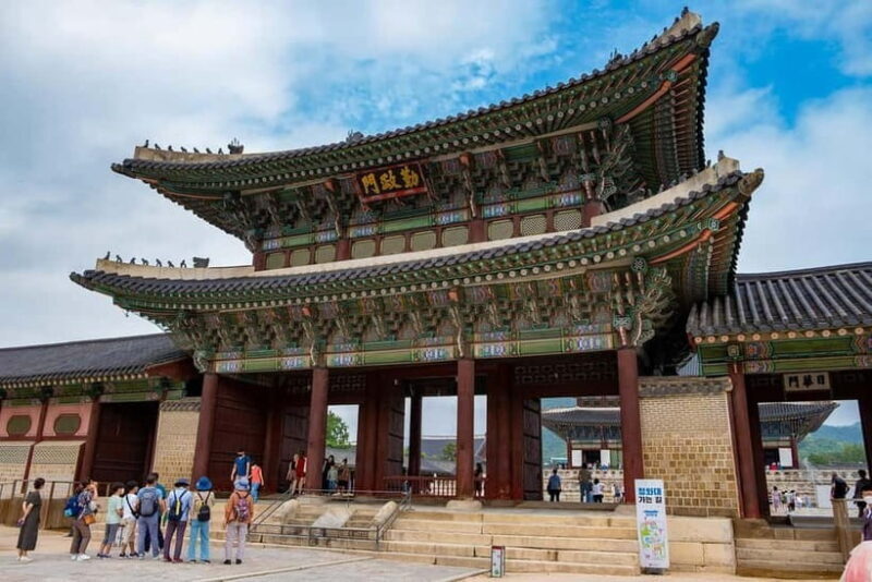 Seoul: Guided Korean Monster Tour at Gyeongbok Palace - Key Points