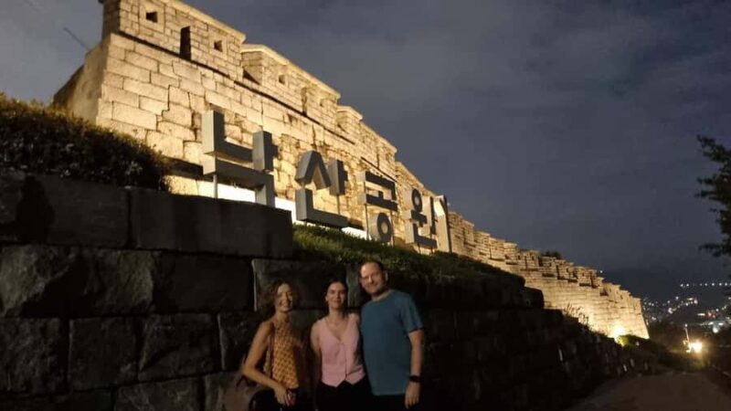 Seoul: Gwangjang Market, Naksan Park, Hidden Gems Night Tour - Key Points