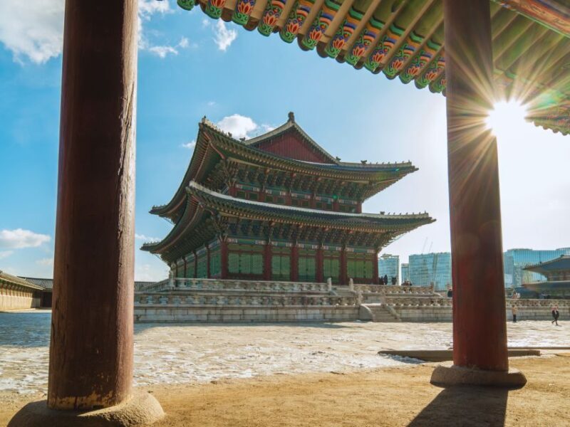 Seoul: Gyeongbok-gung Walking tour with coin lunchbox - FAQs